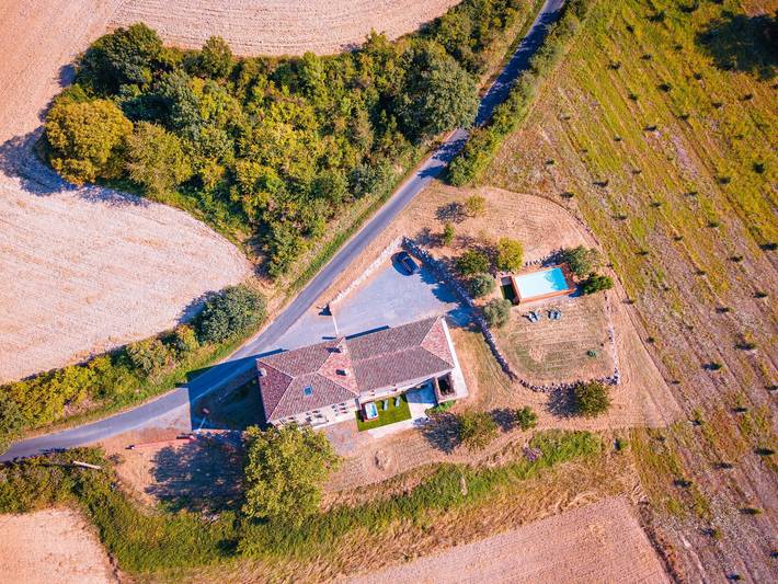 Maison de vacances pour 10 personnes, avec Balcon et Jacuzzi ainsi que Jardin et Sauna à Graulhet