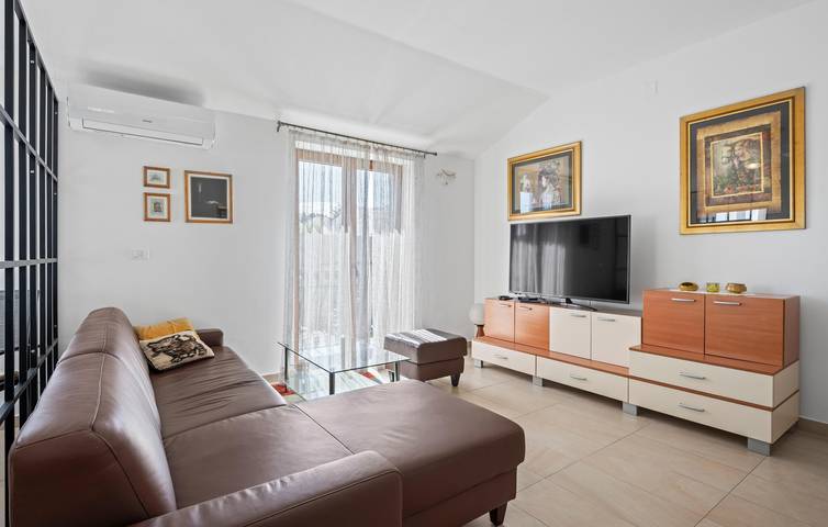 Ferienwohnung für 4 Personen, mit Terrasse auf Murter - 3