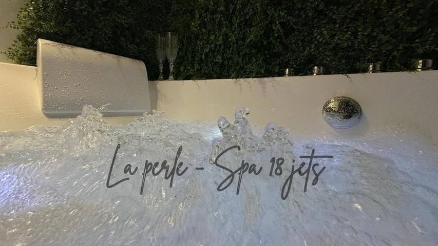 Apartamento de vacaciones para 4 personas, con jacuzzi además de terraza y jardín - 1