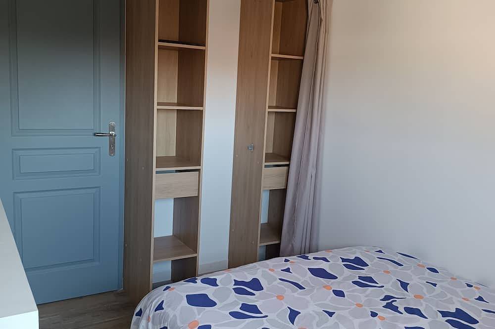 Small Maisonette with upper floor of 20m2 in Saint-André-de-Cubzac, Región de Blaye