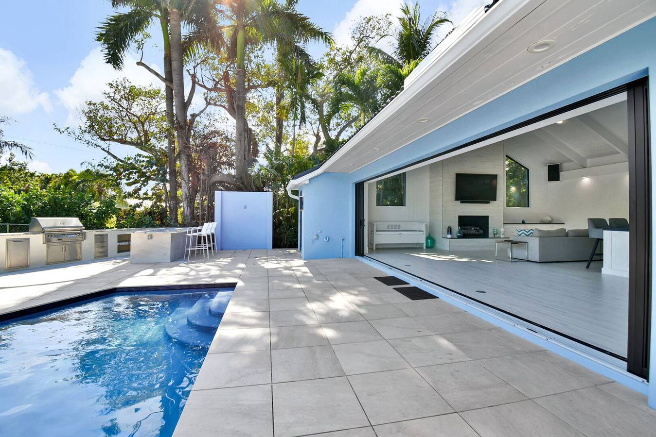 1036, 3 Bedroom 3 Bathroom Spacious Home with Heated Pool, 200 yards to the beach, under a mile to Atlantic Ave! in Delray Beach, Palm Beach County