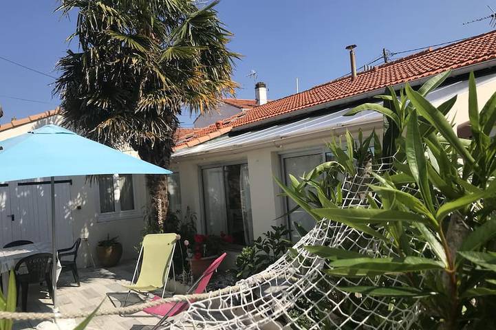 Maison de vacances pour 4 personnes, avec terrasse et jardin, animaux acceptés