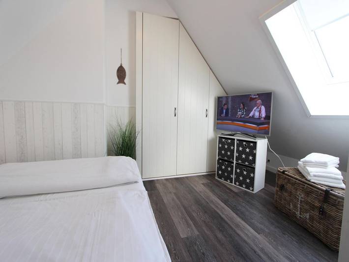 Ganze Wohnung, 2-Zimmer-Ferienwohnung im geschmackvollen Beachhouse-Look über zwei Etagen in Nordfriesische Inseln (Schleswig-Holstein) (Schleswig-Holstein), Wenningstedt