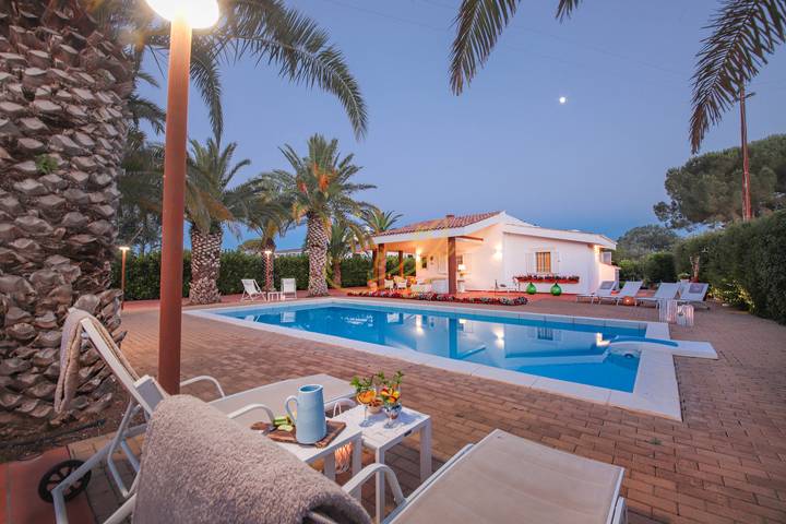 Maison de vacances pour 8 personnes, avec Jardin à Polignano a Mare