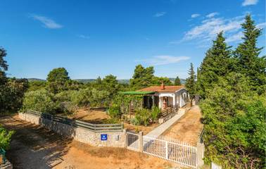 Ferienhaus für 6 Personen, mit Terrasse, mit Haustier auf Hvar