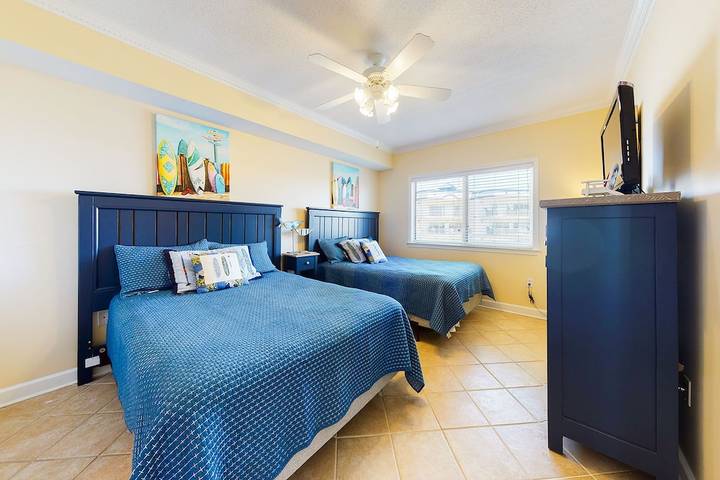 Vacation rental for 12 people, with balcony and pool in Worcester County