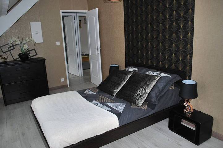 Location de vacances pour 8 personnes, avec jardin à Druyes-les-Belles-Fontaines - 4