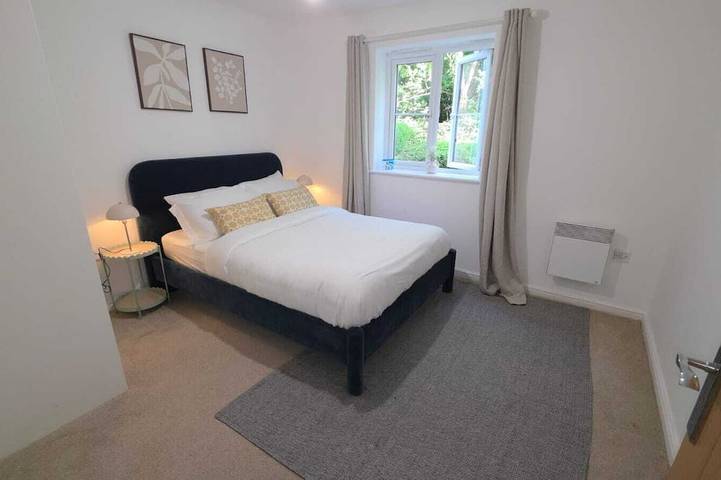 Ganze Wohnung, Modern Ground Flat 2 Beds and 2 Sofa Beds in Cardiff, Cardiff und Umgebung