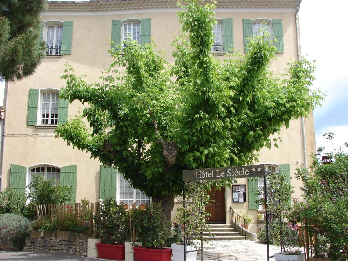Hôtel Le Siècle in Mazan, Parc naturel régional du Mont-Ventoux