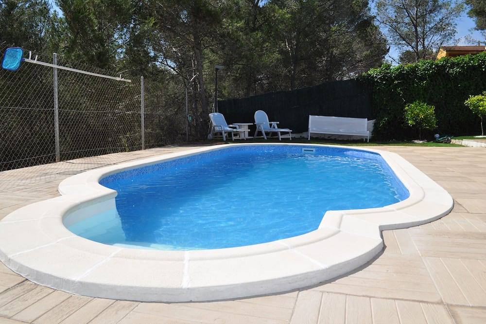 Casa con piscina, parque natural del Garraf y cerca de playa Sitges Wifi Gratis in Olivella, Garraf