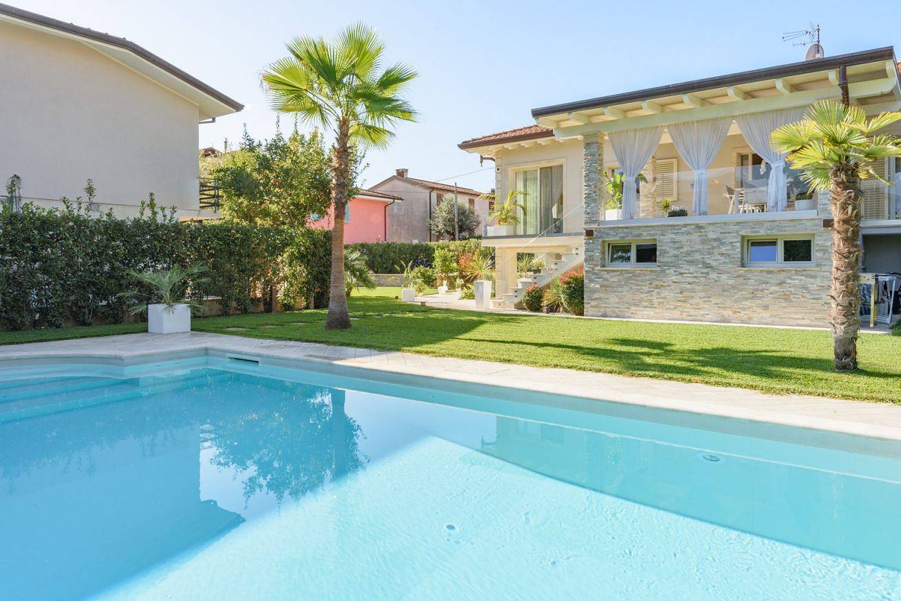 Villa für 10 Personen mit Garten in Seravezza, Italienische Riviera