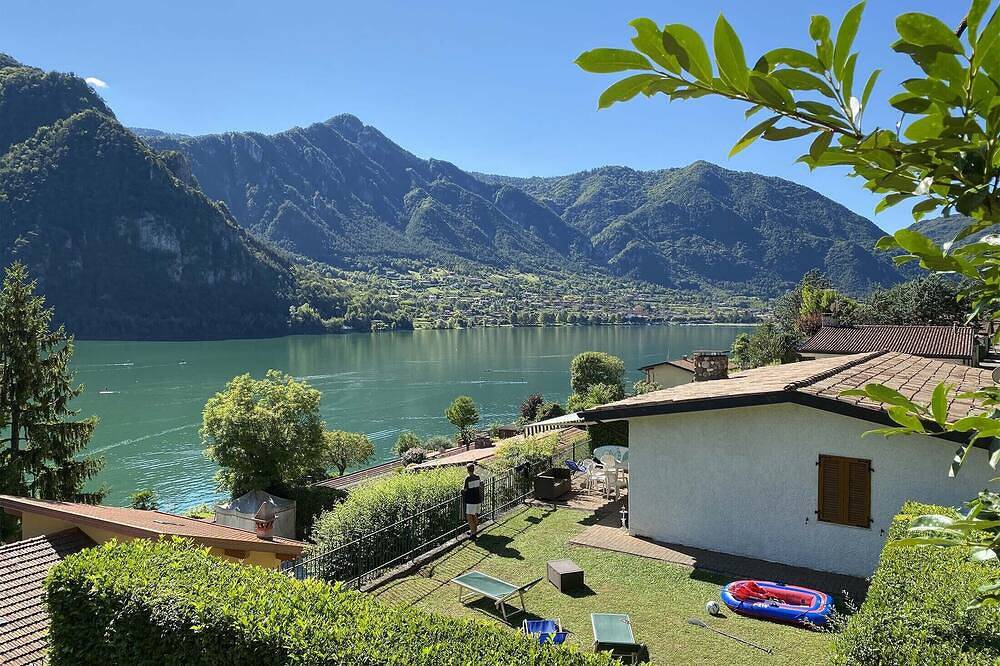 Ganze Wohnung, Direkt vom Eigentümer - mit eingezäunt Garten in Idro, Gardasee-Berge