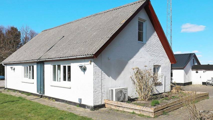 Ferienhaus für 10 Personen, mit Ausblick und Sauna sowie Terrasse in Jegindø