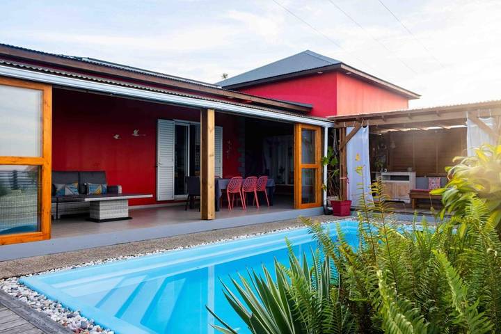 Chambre d’hôte pour 2 personnes, avec piscine ainsi que jacuzzi et jardin sur l' Île de la Réunion