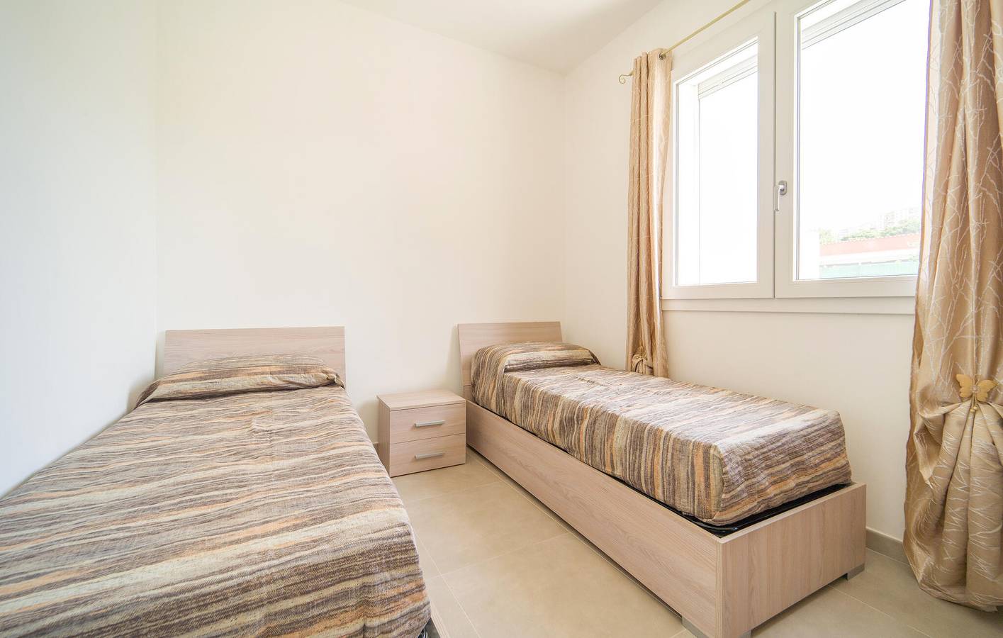 Soleado apartamento junto al mar con aparcamiento y terraza, a 2 km de Scala dei Turchi in Realmonte, Provincia de Agrigento