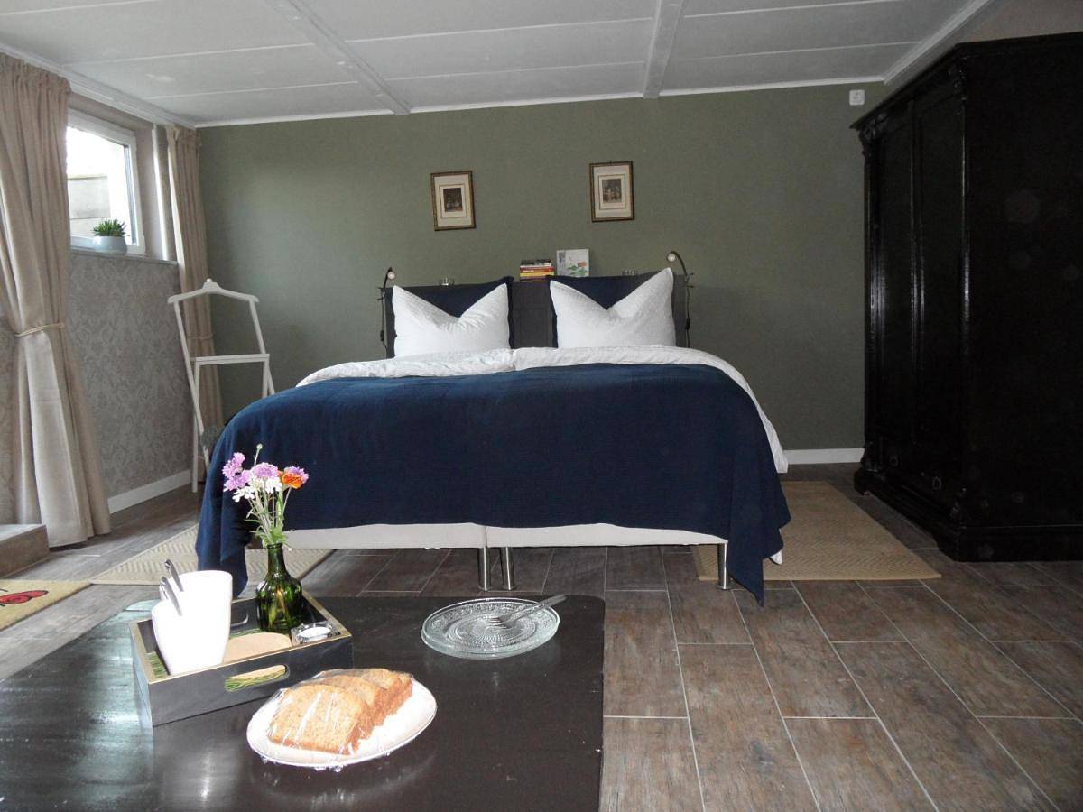 Family Room with Private Bathroom in Pantenburg, Bernkastel-Kues en Omgeving