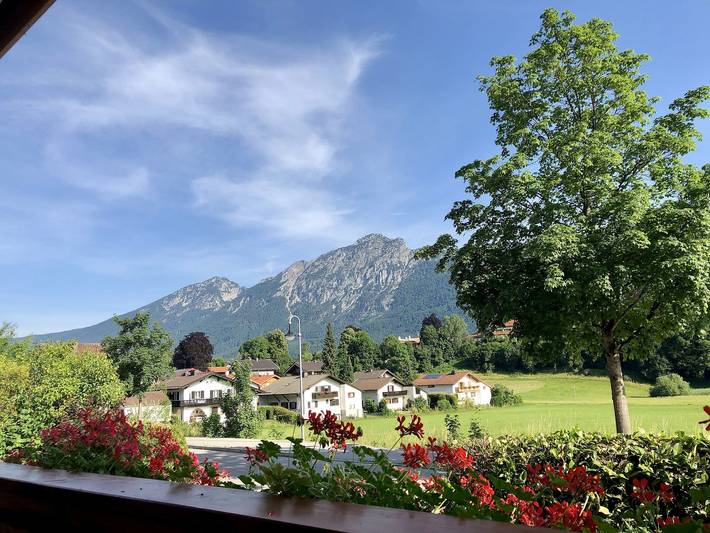 Ganze Ferienwohnung, Haus Seerose - kleines gemütliches Studio für 1-2 Personen mit Teeküche, 22 qm in Bayerisch Gmain, Berchtesgadener Alpen