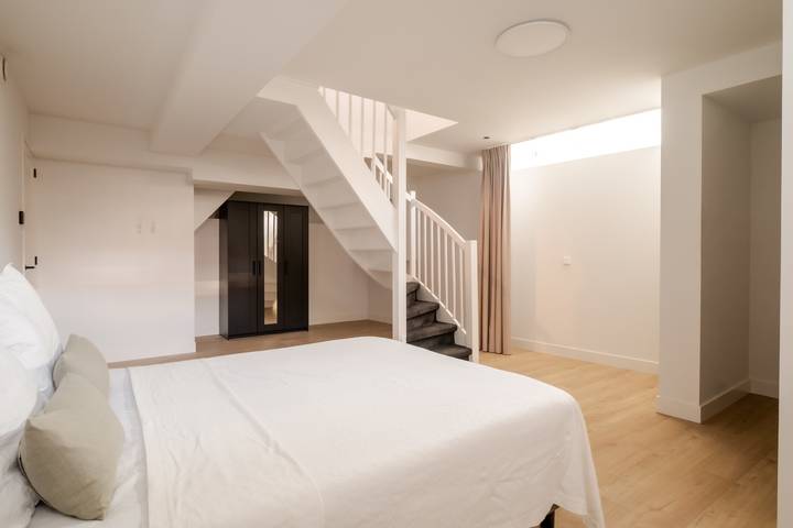 Ganze Wohnung, Spacious Duplex in Centre with Free Parking in Rotterdam, Südholland