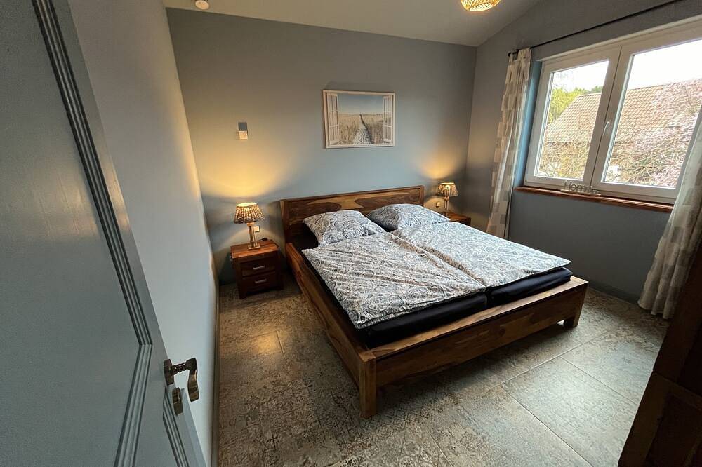Ganze Wohnung, Neue Wohnung im Spargeldorf Schäpe mit großem Südwest Sonnenbalkon in Beelitz, Mittelmark