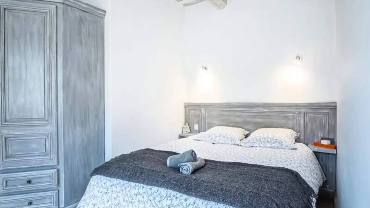 Appartement de vacances entier, Ferienwohnung für 2 Personen (80 m²) in Lagnes in Lagnes, Parc naturel régional du Luberon