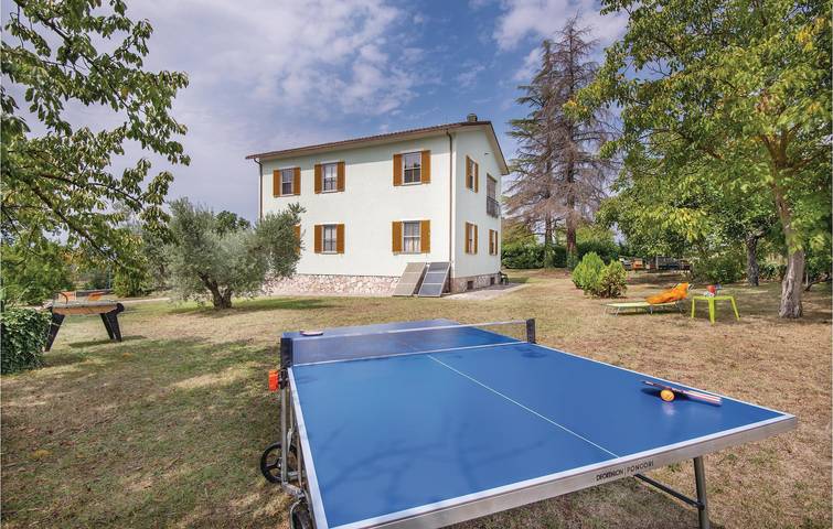 100 sqft Retreat : Jardin, Parking, Cuisine in Spoleto, Province de Pérouse