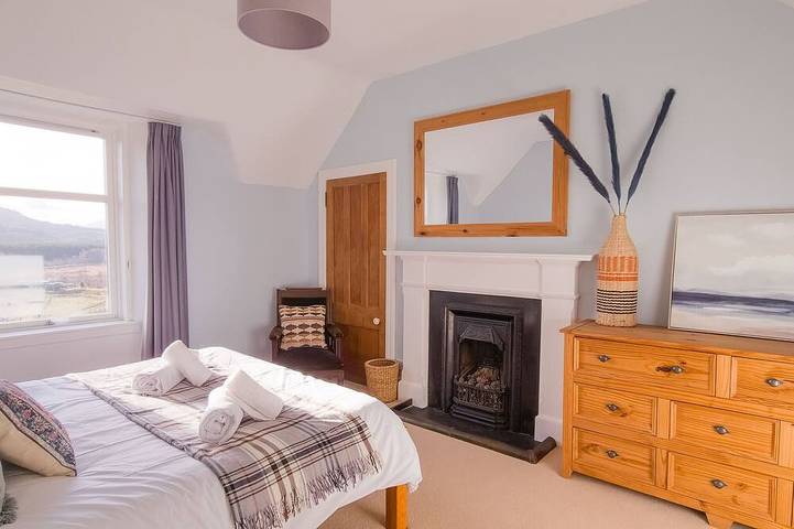 The Schoolhouse, Laggan - large Highland lodge in Laggan, Cairngorms National Park