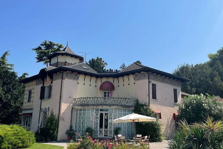 Location de vacances pour 8 personnes, avec terrasse et jardin, animaux acceptés à Colognola ai Colli