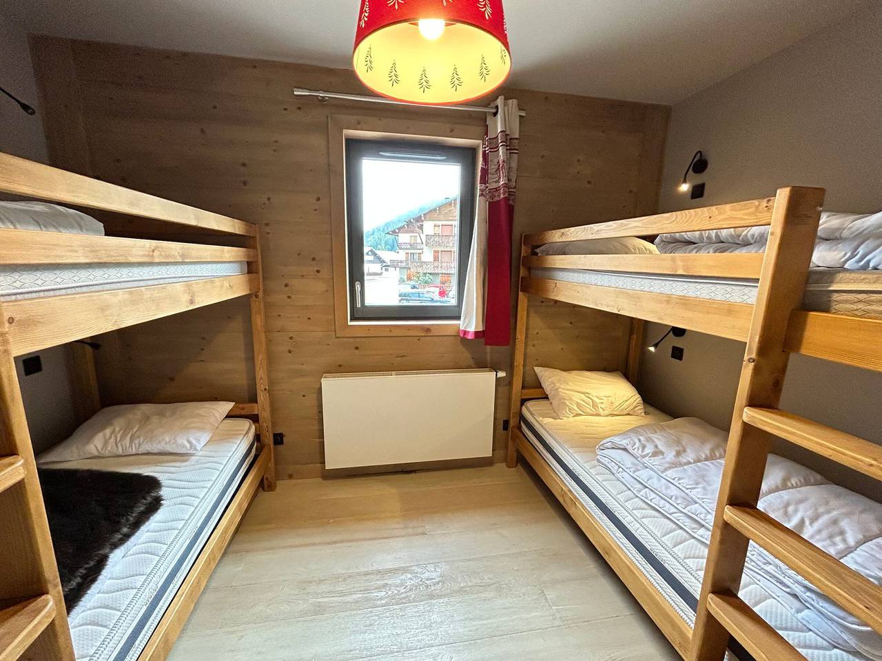 Entire apartment, Luxury Ski-in/Ski-out Apartment, Central Les Gets, Sleeps 10 in Les Gets, Les Portes du Soleil
