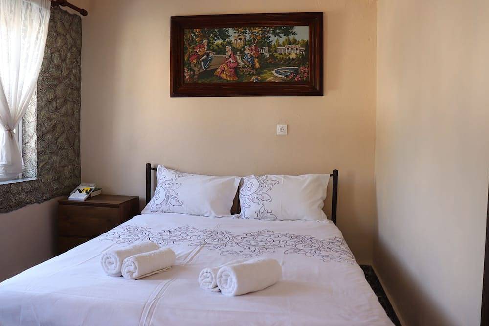 Traditional houses a breath of fresh air from Manikia ''Petzlroctrip'' in Euboea