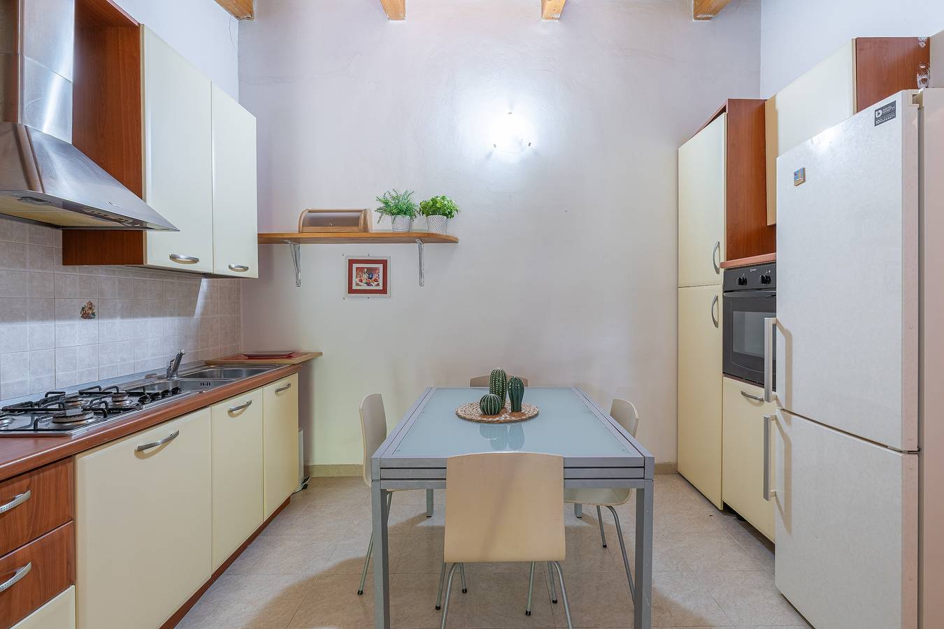 Appartement entier, Appartement « Pathos Retreat Rosmarino » avec piscine partagée, Wi-Fi et climatisation in Arenella, Syracuse