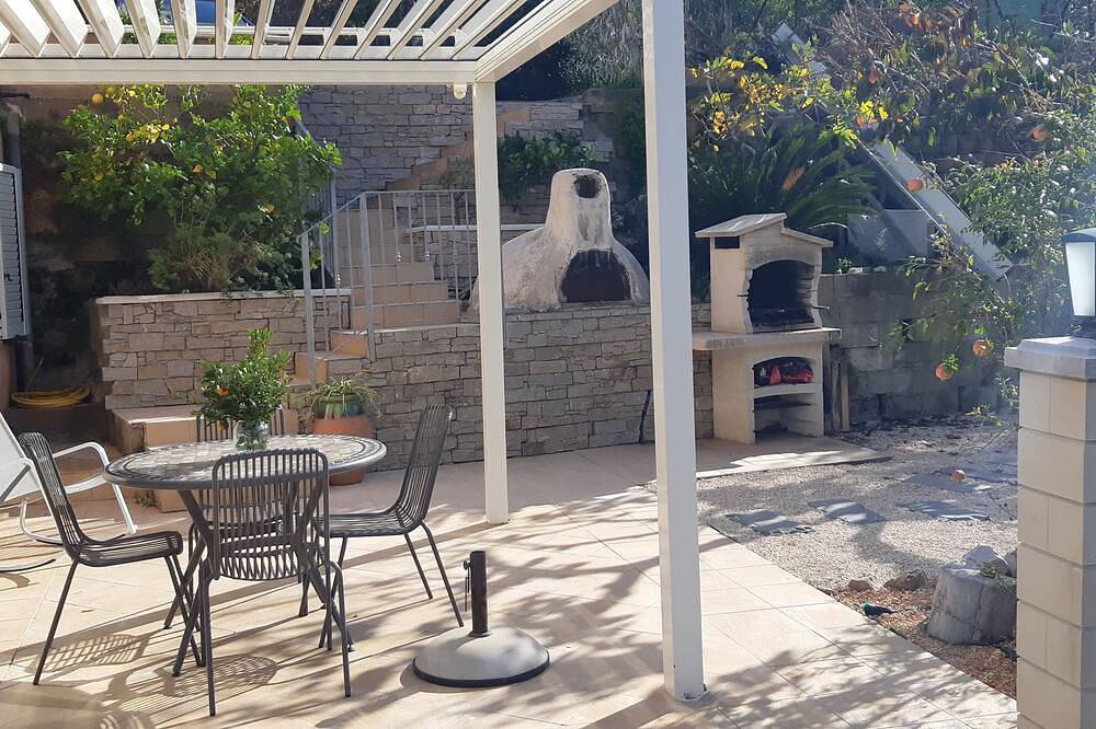 Villa Espérance dans un écrin de verdure à 10mn en voiture des plages in Ajaccio, Région d'Ajaccio