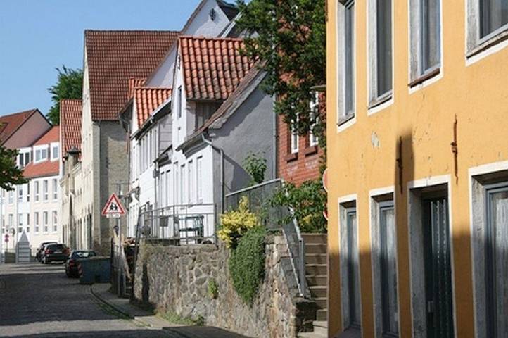 Ferienwohnung für 4 Personen, mit Balkon und Garten in Flensburg