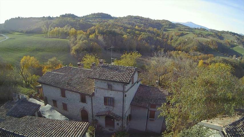 Casa vacanza per 9 persone, con Giardino e Piscina nonché Panorama a Zocca