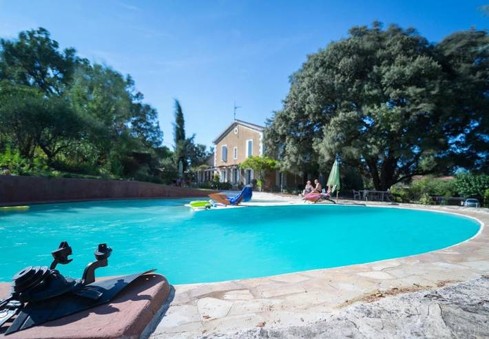 Gîte pour 4 personnes, avec piscine et jardin à Sabran - 3