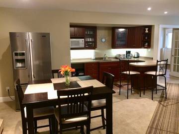 Bed And Breakfasts for 5 Guests in Penticton, Canadian Rocky Mountains, Picture 1