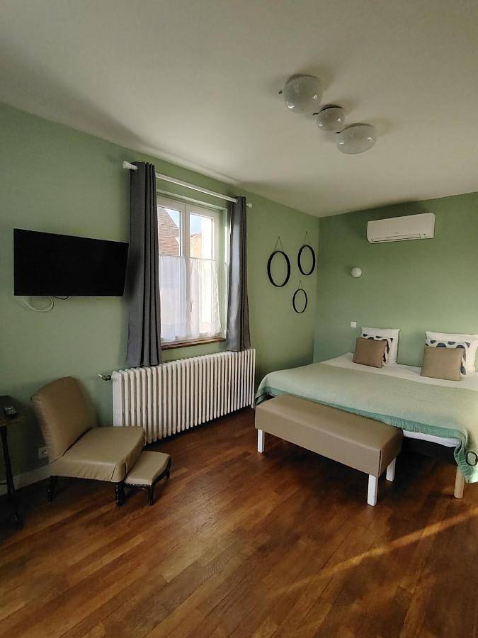 Le Relais des Roses - Chambres d'hôtes, Sauna privatisable in Vatan, Région d'Issoudun