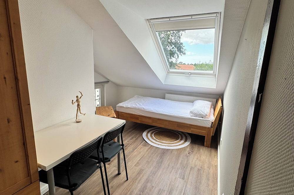 Ganze Wohnung, Villa am Wangermeer- 4 Schlafzimmer, Terrasse & Balkon, bis 7 Gäste, Familie in Wangermeer, Wangerland
