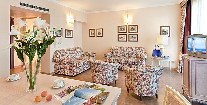 Entire apartment, Vacation apartment for 7 people with balcony in Baveno, Comune di Baveno