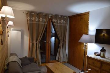 Gîte pour 6 personnes, avec sauna ainsi que balcon et piscine dans Station De Valmeinier