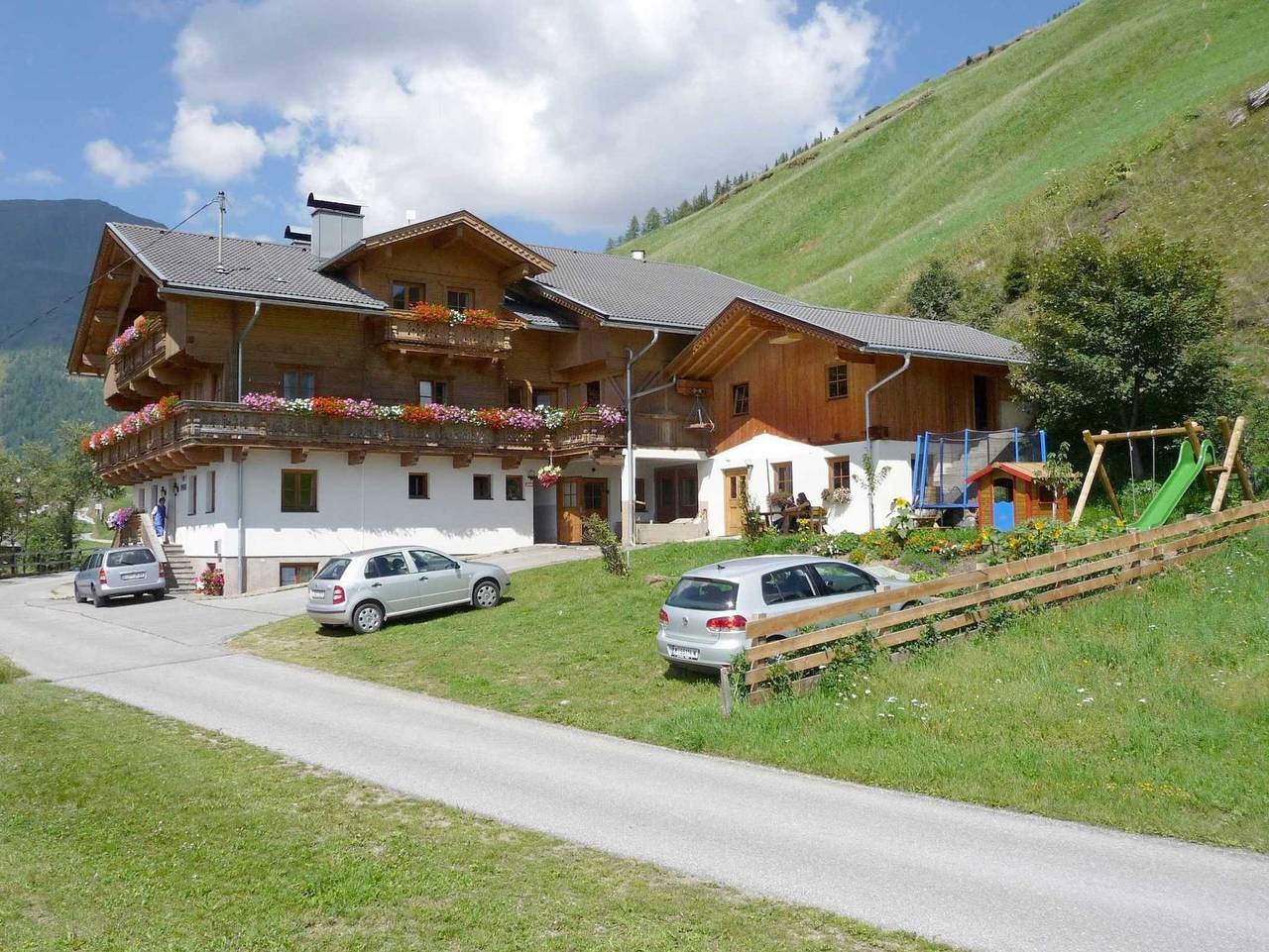 Apartmenthaus Gutwenger - Selmerhof - Comfort Doppelzimmer in Villgratner Berge, Innervillgraten