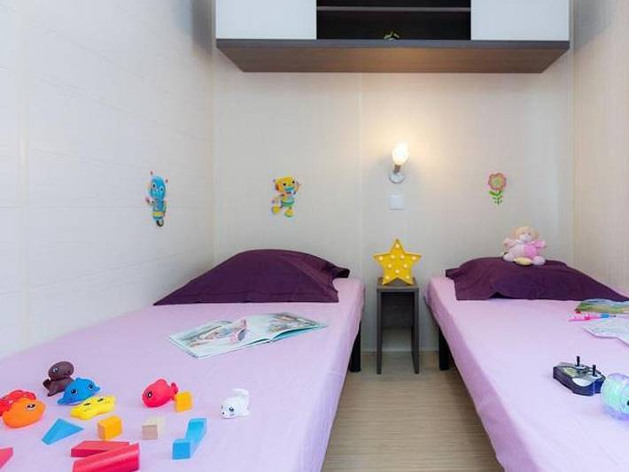 Camping pour 4 personnes, avec bassin pour enfant dans le Var - 4