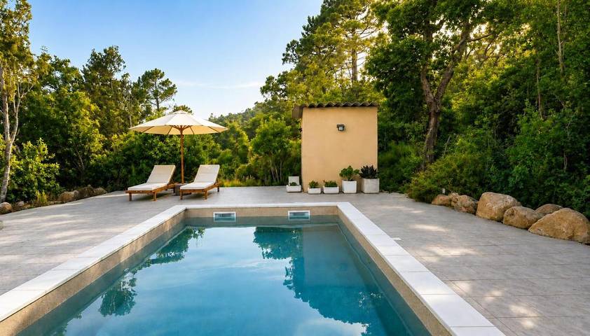 Chambre d’hôte pour 2 personnes, avec Terrasse et Jardin ainsi que Piscine et Vue en Corse-du-Sud - 4