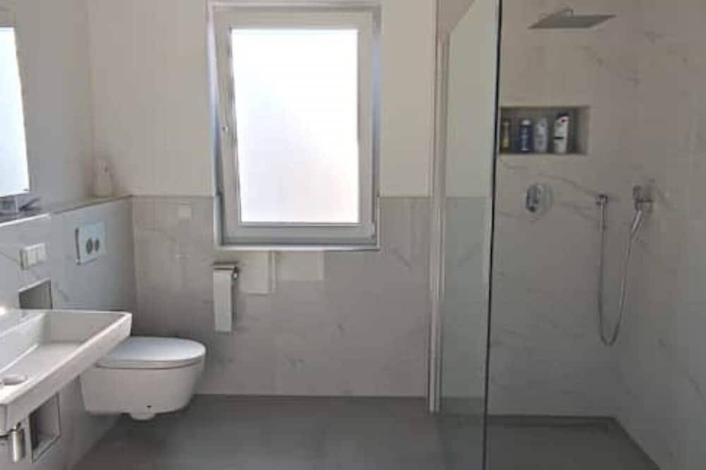 Neue Doppelhaushälfte mit Terrasse, Balkon +Garten in Remscheid, Bergisches Land