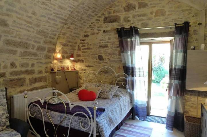 Location de vacances pour 2 personnes, avec piscine et jardin à Saint-Médard - 3