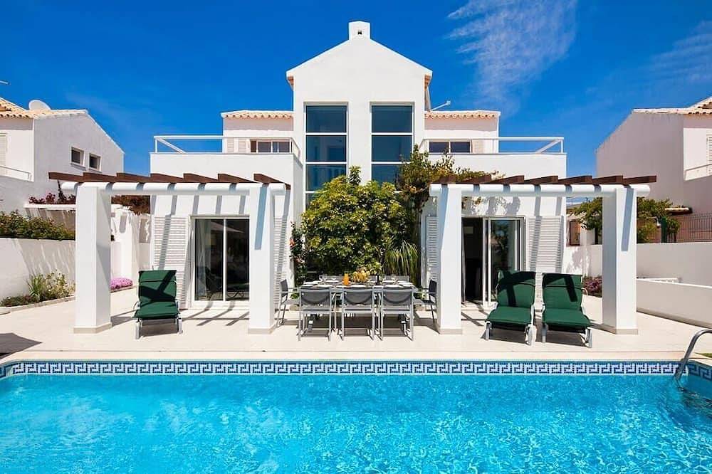 Villa Manuel - 4 Schlafzimmer Villa, zu Fuß zum Strand, Restaurants und Supermarkt in Guia, Faro Distrikt