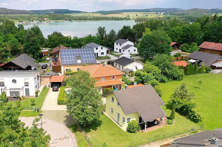 Haus am See, Urlaub am See Ferienhaus in Wackersdorf, Naturpark Oberpfälzer Wald
