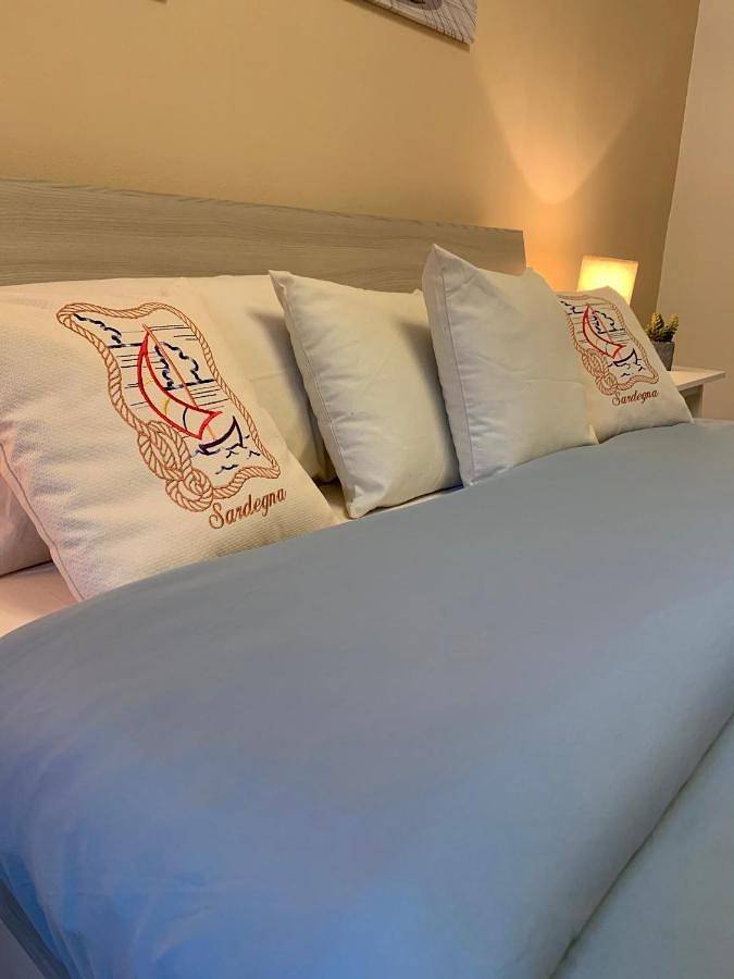 Gîte pour 4 personnes, avec piscine ainsi que jardin et vue dans Olbia - 3