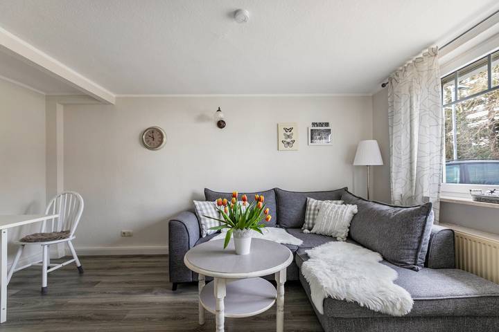 Holiday Home 'Nilsson' with Private Terrace, Private Garden and Wi-Fi in Heide, Heide and surroundings