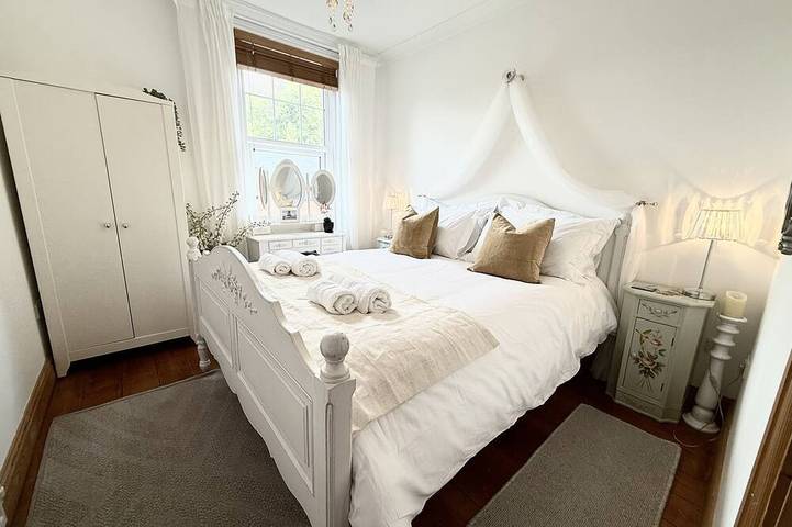 Holiday rental for 4 people, with pets in Lyndhurst