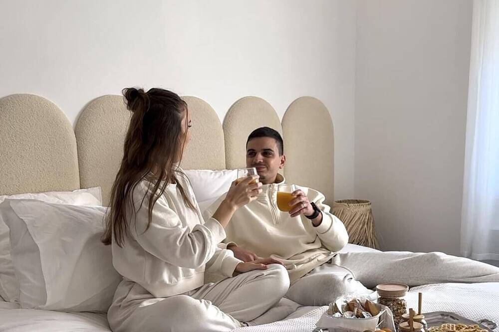 Ganze Wohnung, Casa Amor & Spa - Suite Romantique Loveroom Jacuzzi Privatif et Petits Déjeuners in Montfort-sur-Argens, Brignoles Region